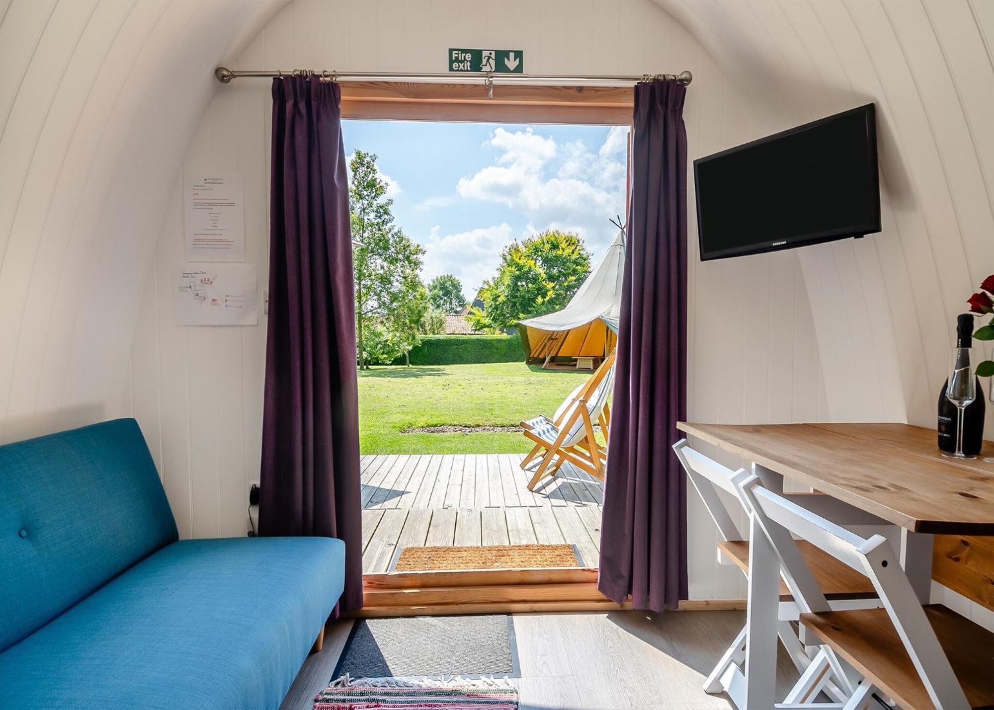 Apple Mount Retreat Hotel ลาเวนแนม ภายนอก รูปภาพ